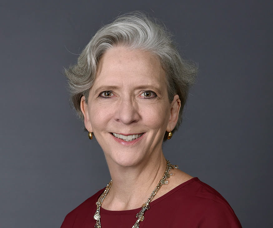 Portrait of Julie Hennessy, Faculty at the Kellogg School of Management